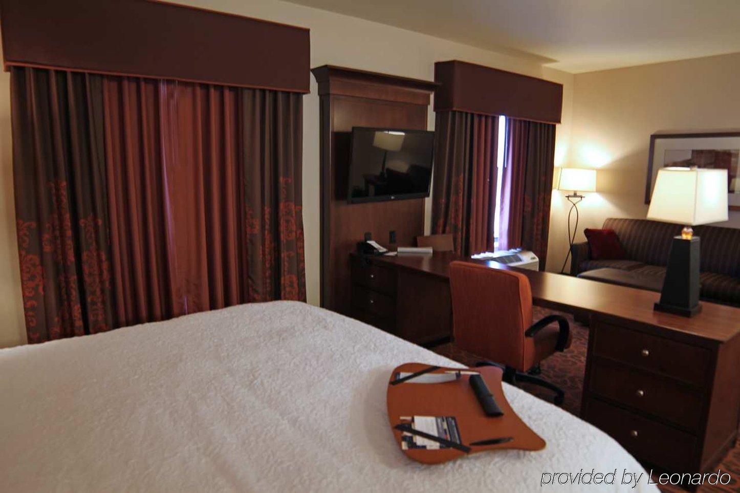 Hampton Inn & Suites Γκραντ Φορκς Εξωτερικό φωτογραφία