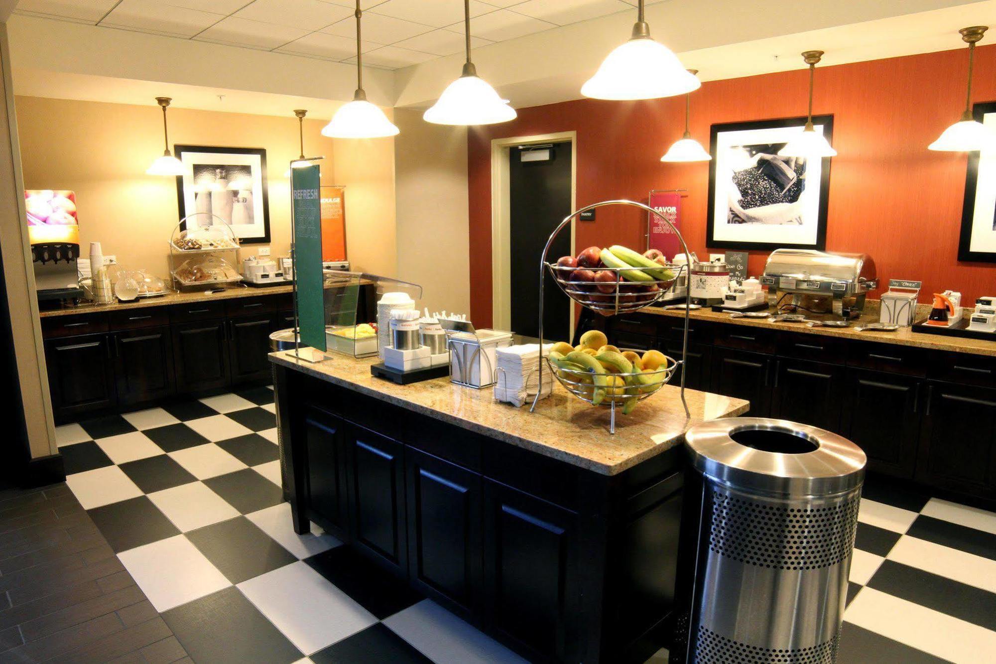 Hampton Inn & Suites Γκραντ Φορκς Εξωτερικό φωτογραφία